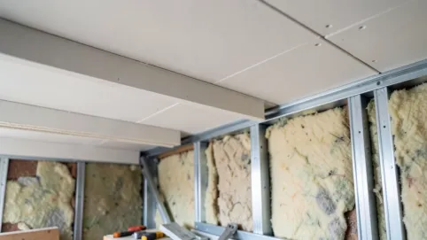 wykonanie poddasza z płyt gipsowych cena